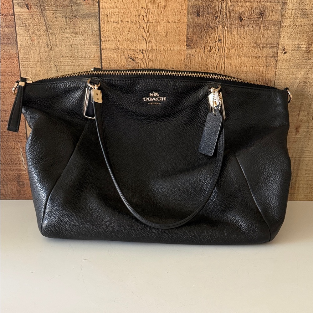 Coach Large Kelsey Black Pebbled Leather Women's Shoulder Bag